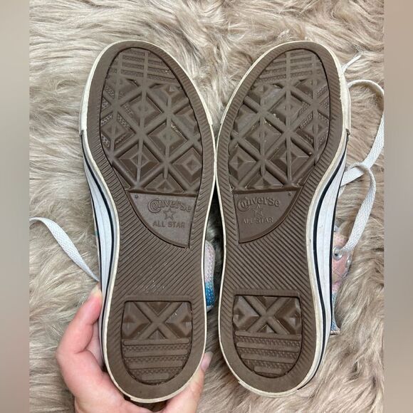 Converse All-Star Chuck Taylor Lilac Tie Dye High Top Sneakers - Picture 4 of 9